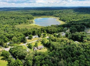 26 Beacham Rd, Rhinebeck, NY 12572