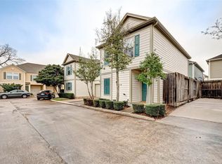 1718 Redwing Cove Dr, Houston, TX 77009
