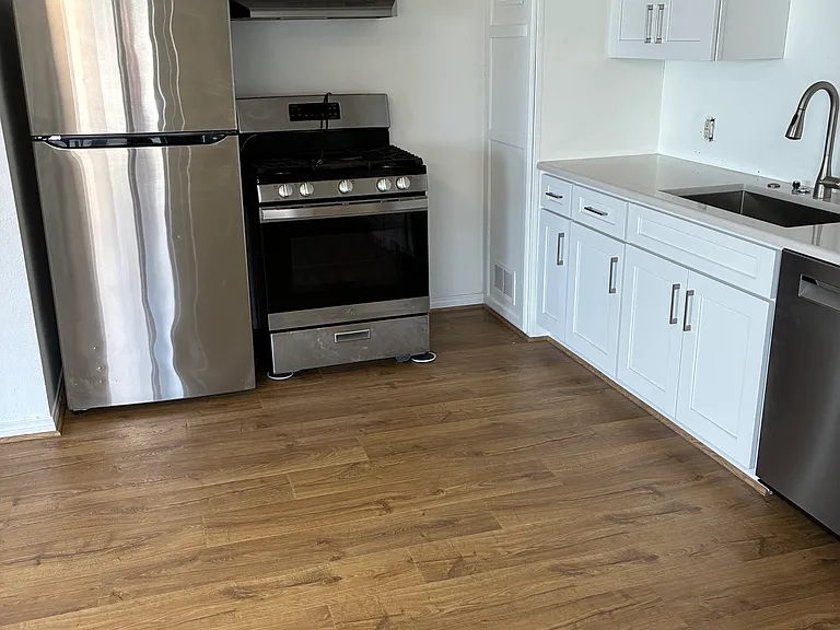 225 Avenida Granada #2 — Photo 5