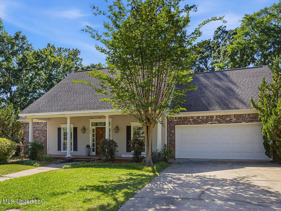 1st image of 409 Forest Ln