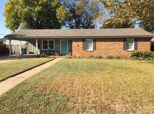 401 Montgomery St, Greenwood, MS 38930