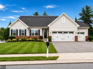 1013 Pin Oak Ln, York, PA 17403