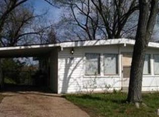 105 Ruggles Rd, Saint Louis, MO 63135