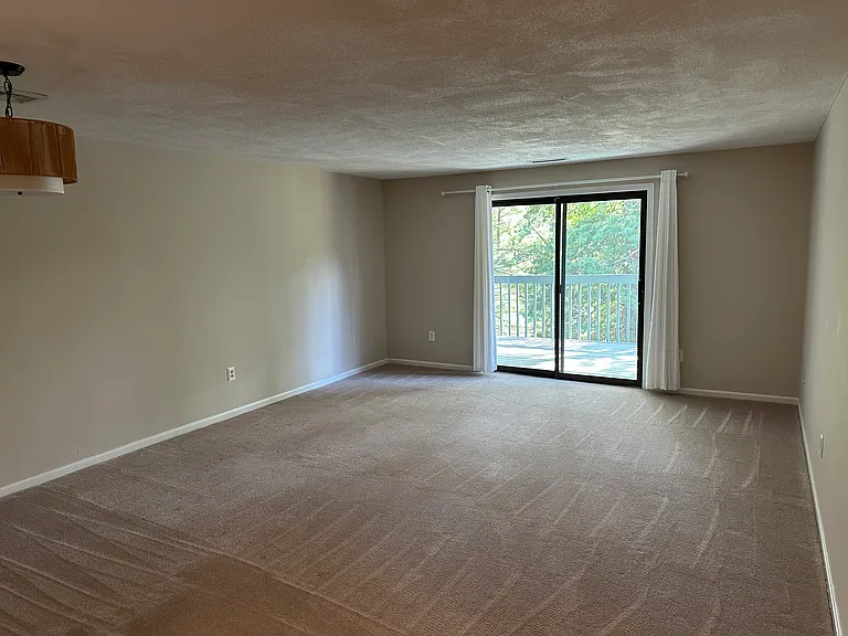 45 Dogwood Dr #304 — Photo 2