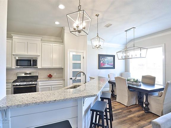 4th image of 3210 Settlers Way