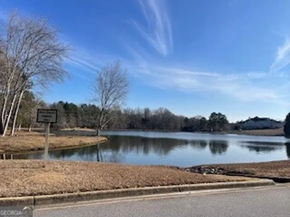 225 Standing Oak Pl, Fayetteville, GA 30214