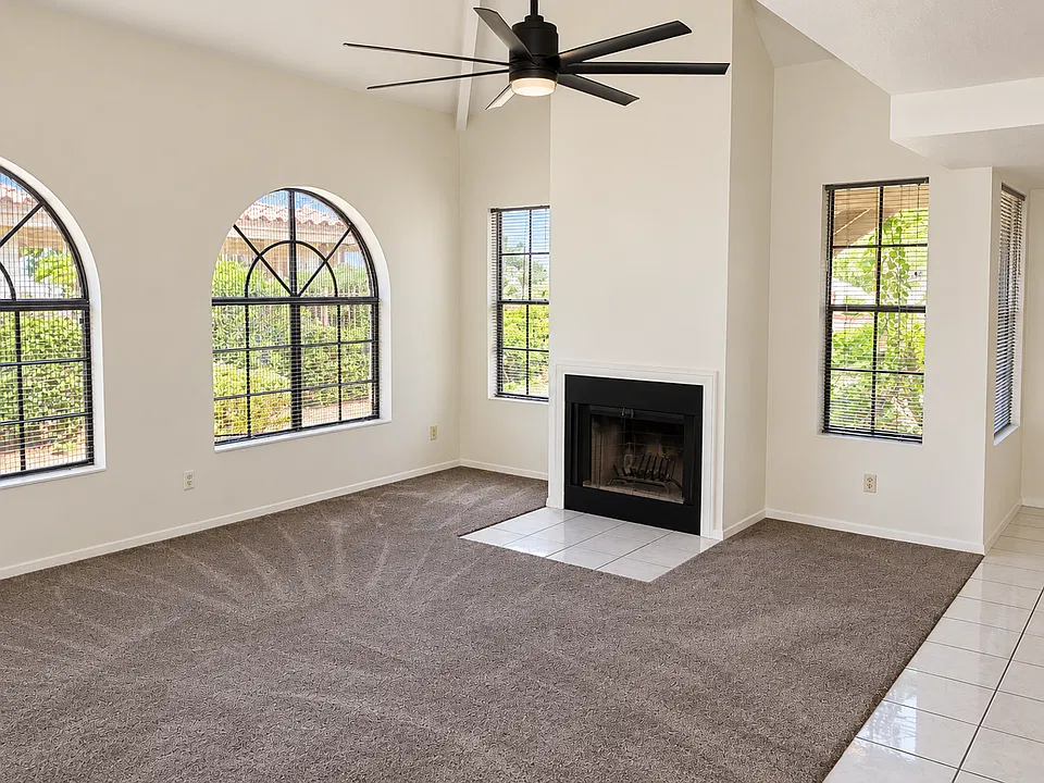 1211 N Miller Rd #148