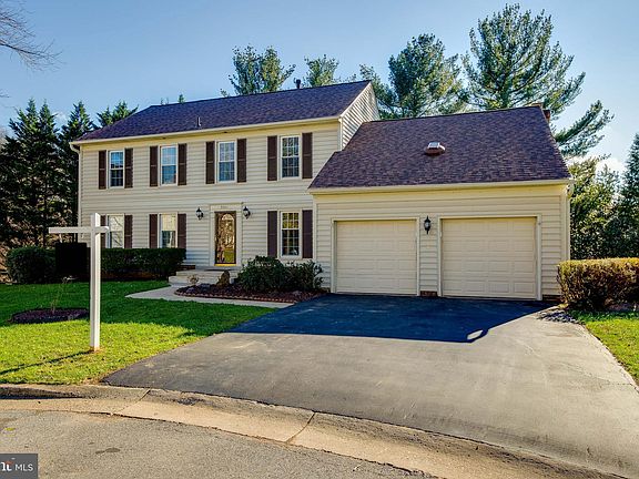 3rd image of 9001 Snowford Ct