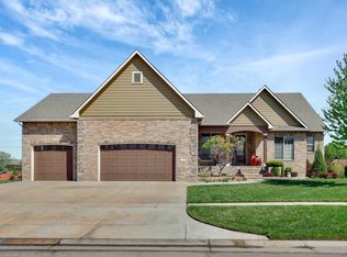 907 E Rough Creek Loop, Derby, KS 67037