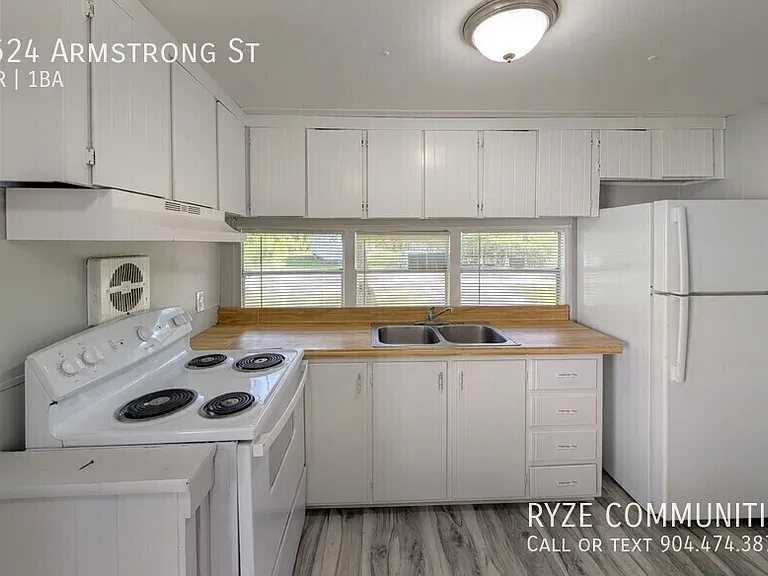 3524 Armstrong St — Photo 8