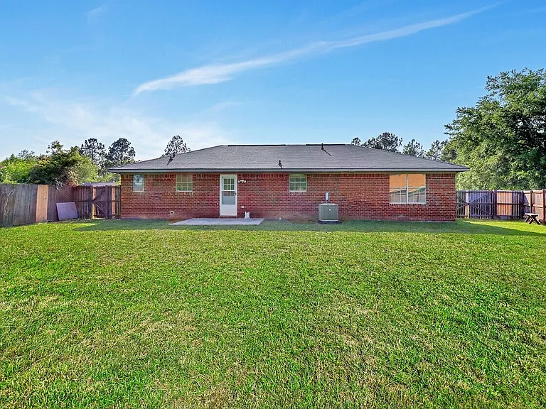 1232 Pineridge Way — Photo 6