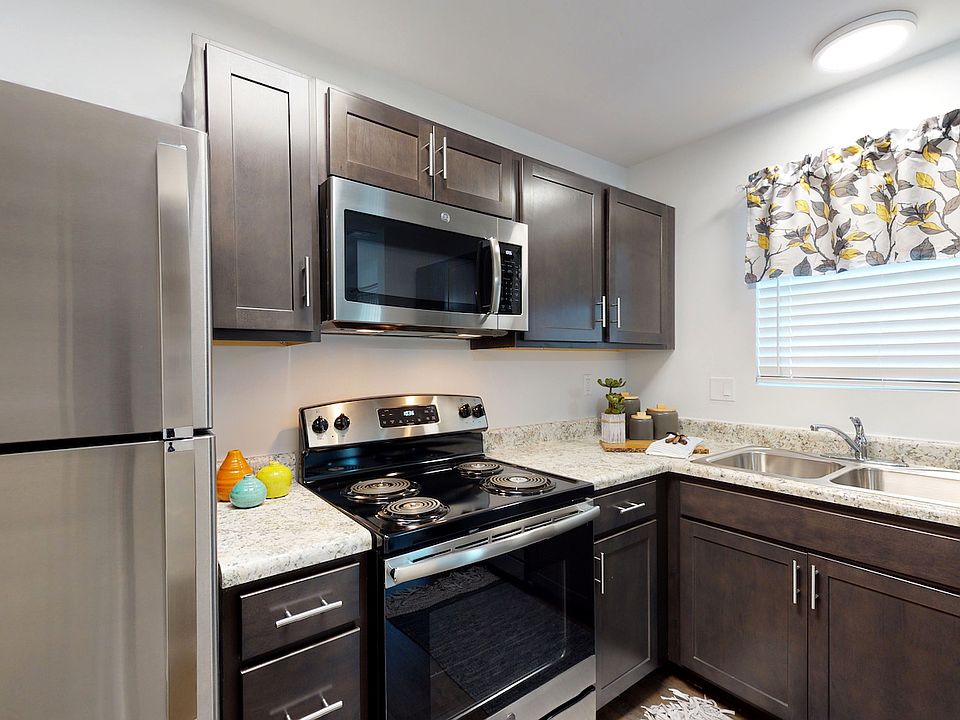 2 Bed Townhome North
