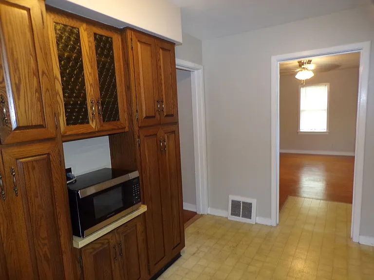 1030 Florida St — Photo 6