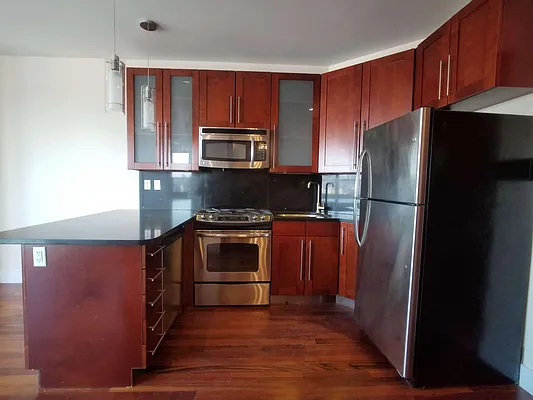 Rented by Compass | media 9
