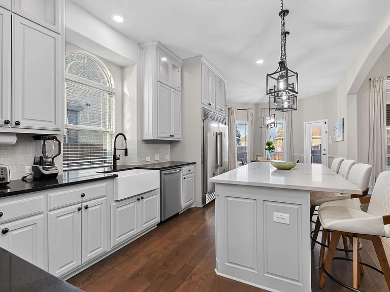 2626 Flat Bush Ave — Photo 17