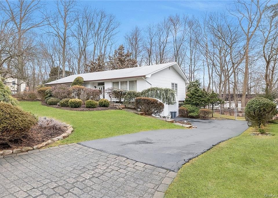 34 Lawrence Place, Chestnut Ridge, NY 10977 Zillow