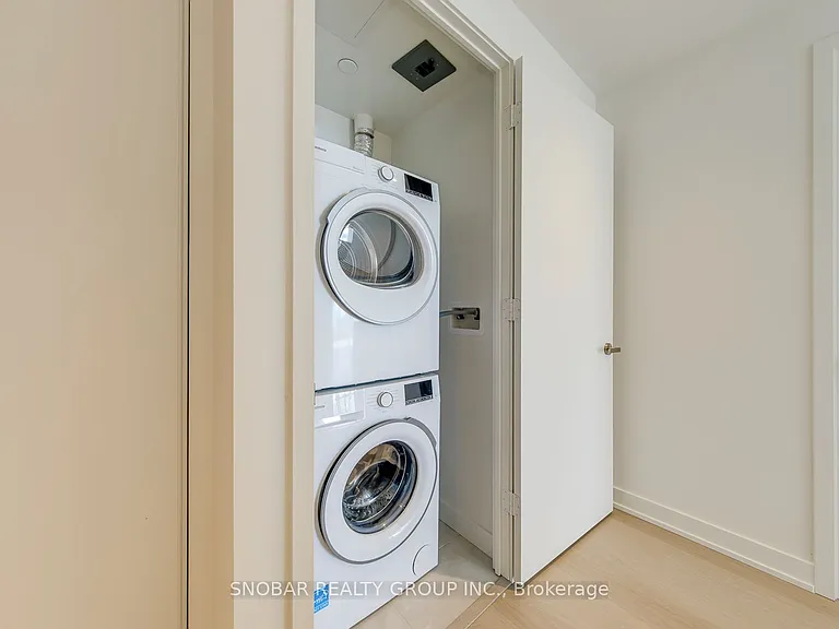 448 Burnhamthorpe Rd W #5708 — Photo 33