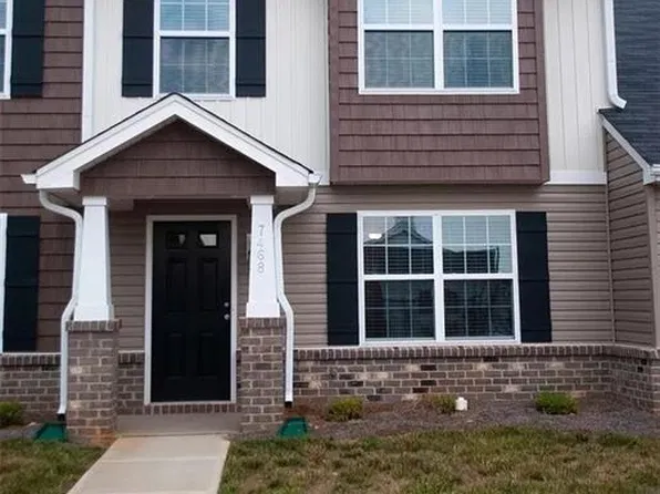 7468 Garett Park Dr, Whitsett, NC 27377