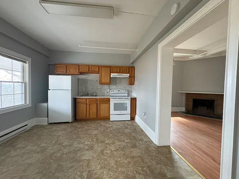 59 Plaza Ave #1CC — Photo 2