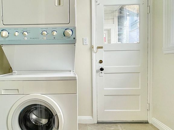 3rd image of 2245 Beach St APT 3