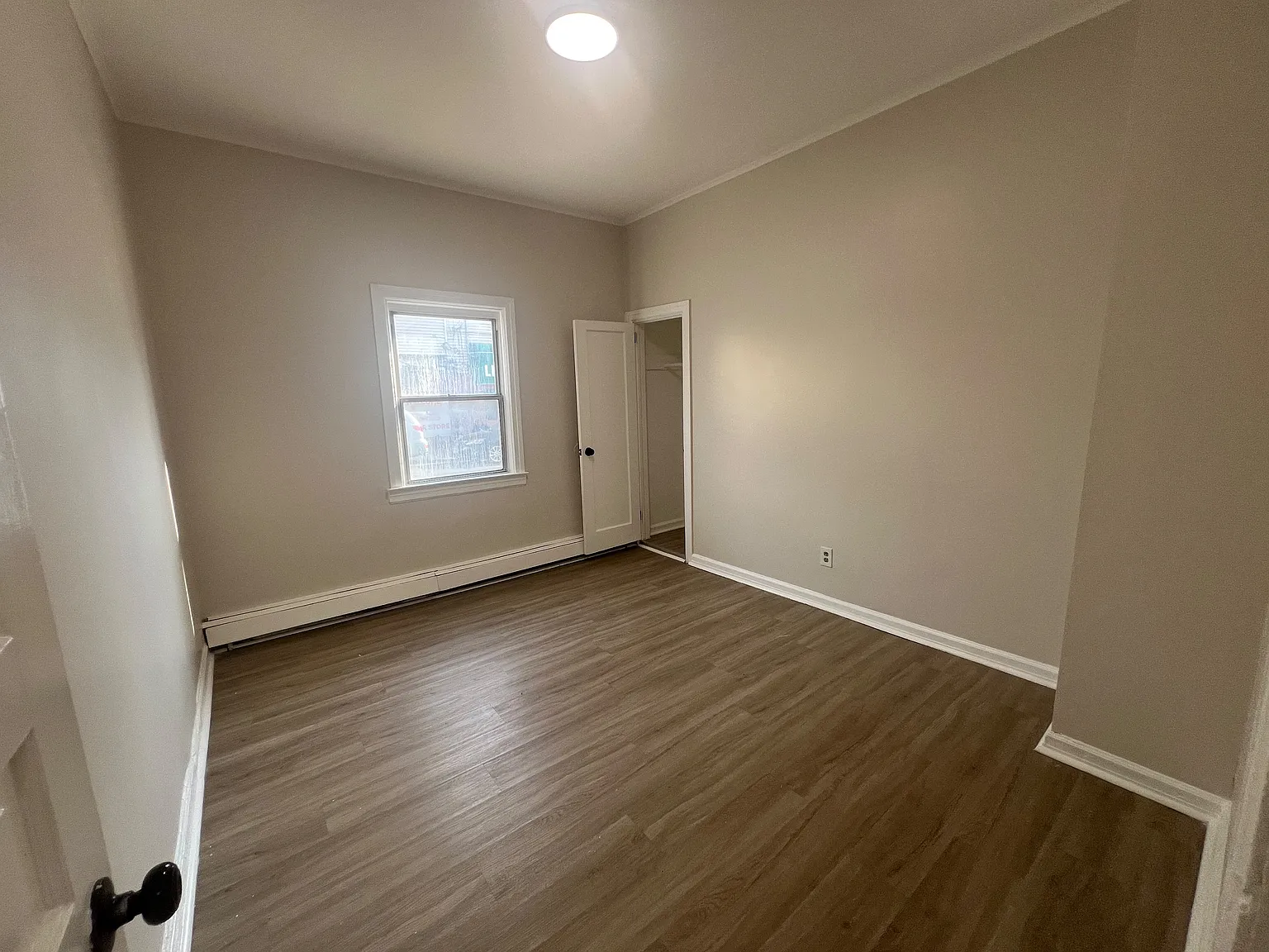 3 bed, $2,300 — Photo 3