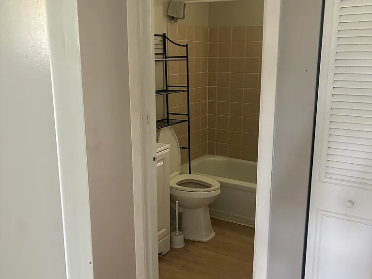 04-14311 SW 39th Ter #4 — Photo 16