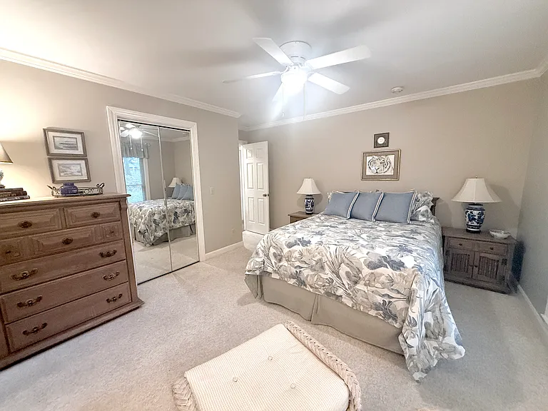121 Cooper Cir — Photo 16