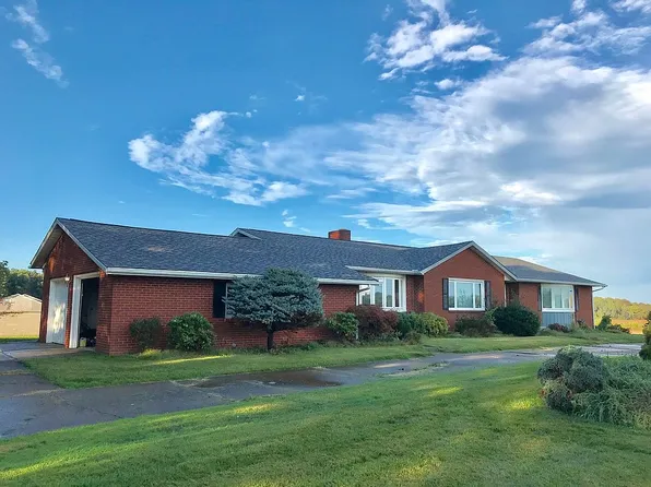 452 S Ridge Rd, Conneaut, OH 44030