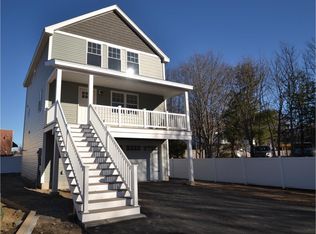 2 Charron Circle Dr #13, Exeter, NH 03833