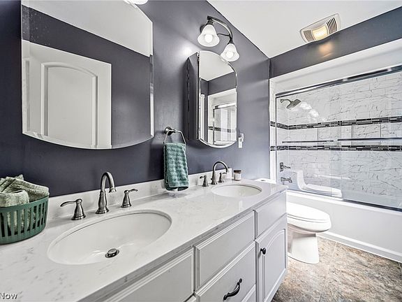 4th image of 7519 Pinehurst Dr