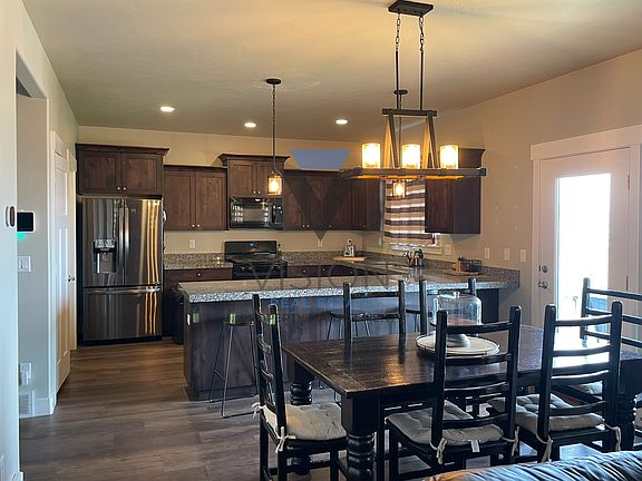 876 S Aspen Loop Provo-9_05172022