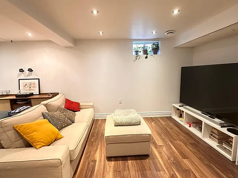 5 Fulham Ct — Photo 19