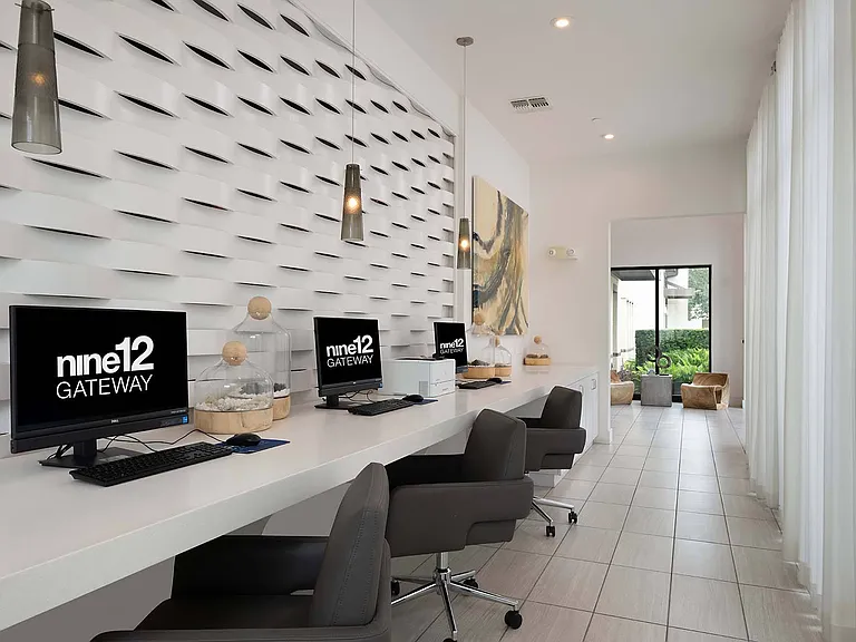 Nine12 Gateway Apartments — Photo 6