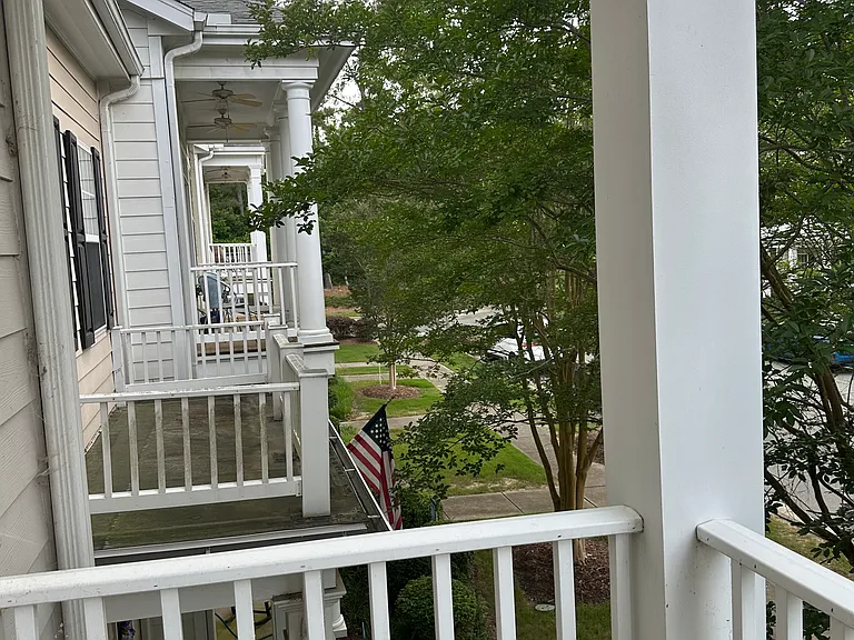 Christopher Dr — Photo 2
