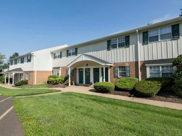 126 Middle Rd APT C13