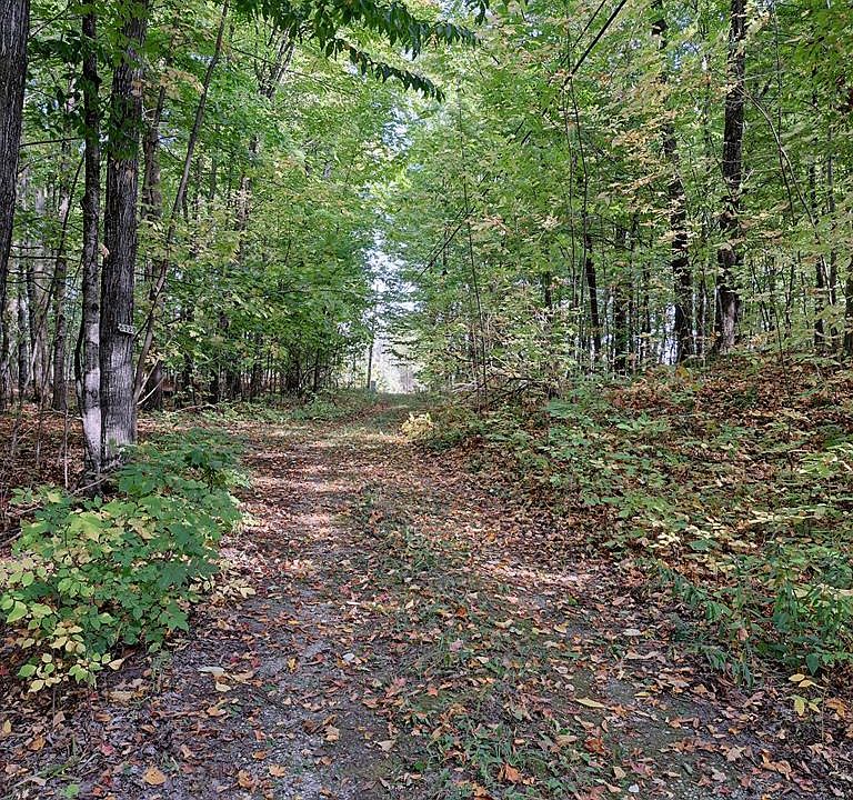 2nd image of Meadow Ln