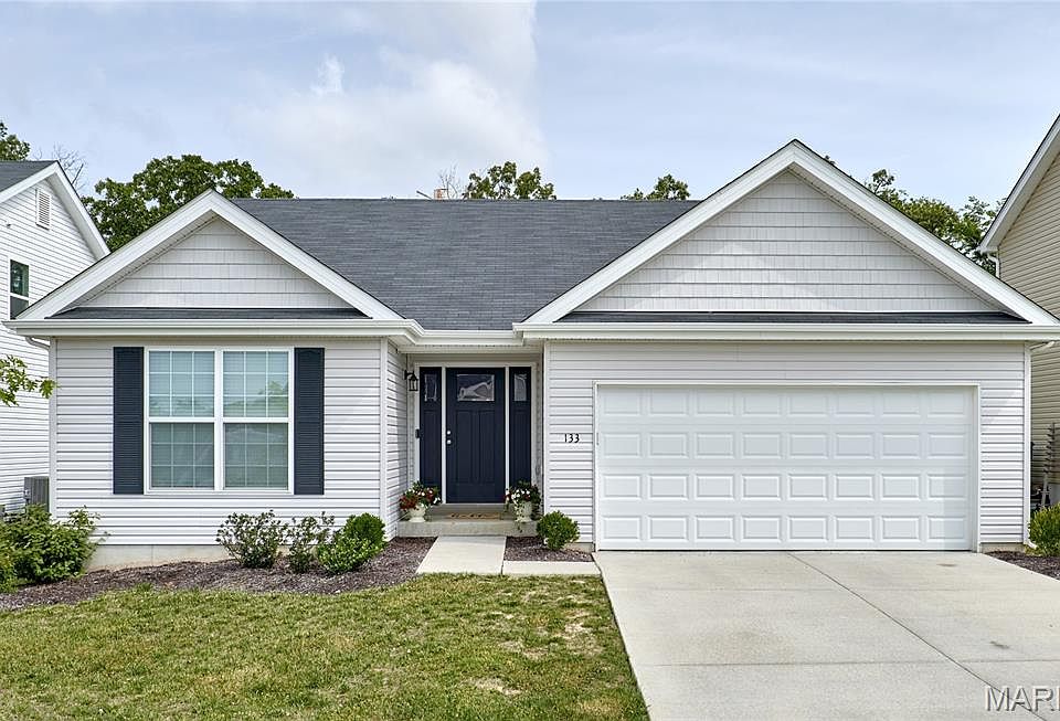 1st image of 133 Day Lily Ln