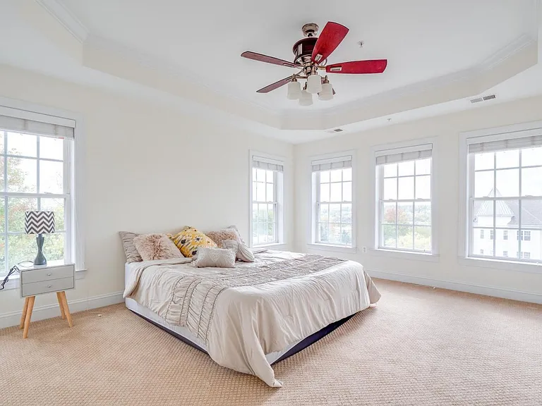 3510 Goddard Way — Photo 24