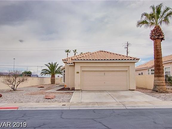 2nd image of 120 Wildshire Way