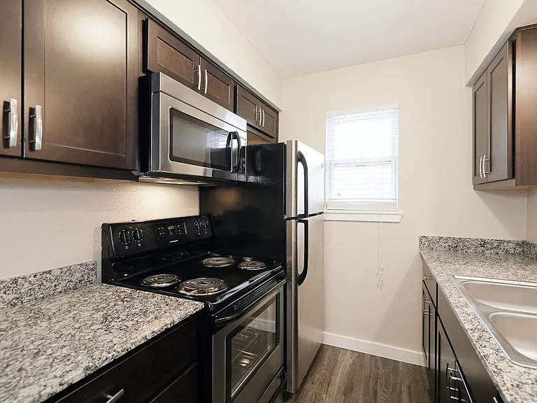 Bennett Pointe — Photo 18