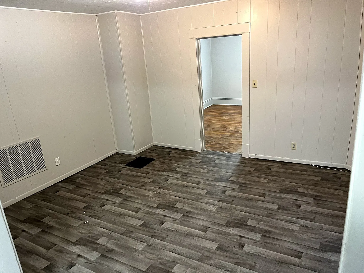 2 bed, 981 sqft, $845 — Photo 3