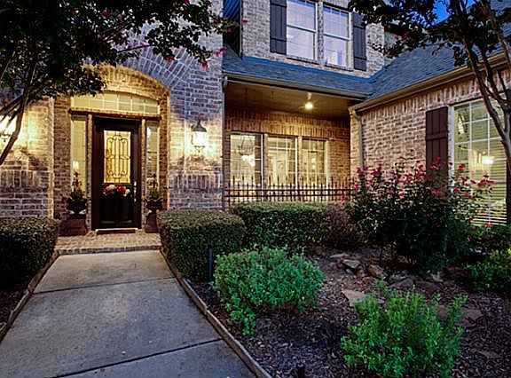 2nd image of 215 Pintail Dr