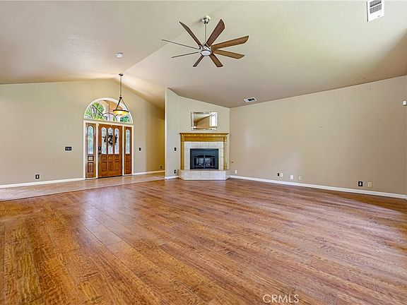 4th image of 2117 N Julia Ln