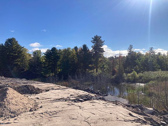 2nd image of 0 Rugar St