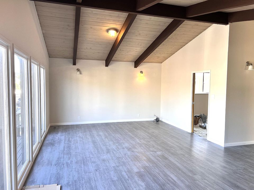 1st image of 70 Westpark Dr