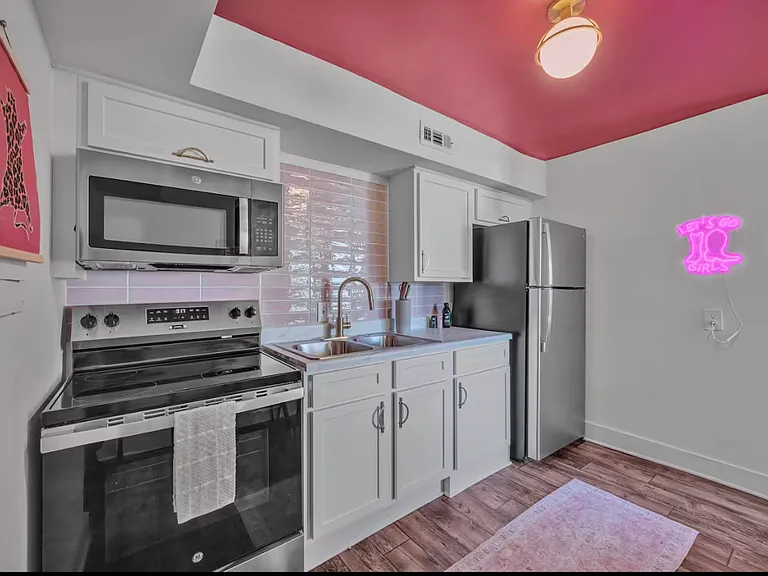 1044 Jefferson St #3 — Photo 7