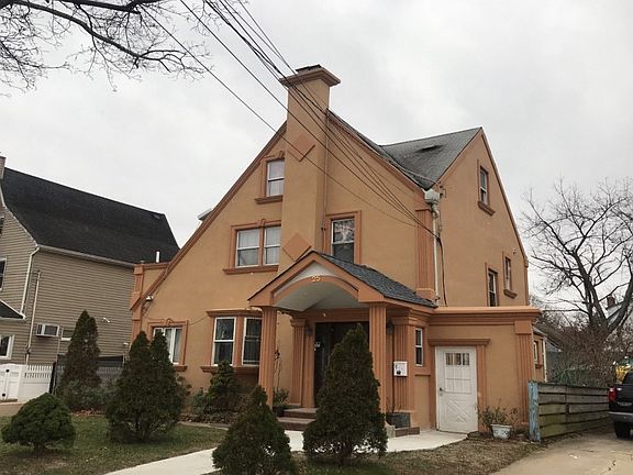 3rd image of 25 Cameron Ave