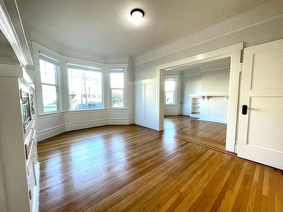5th image of 257 16th Ave