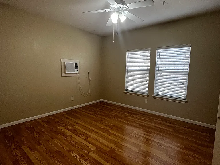 717 W Alabama St #5 — Photo 11