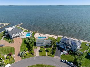 167 Secatogue Lane W, West Islip, NY